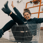 „Fast Fashion, Vintage oder Designer? So findest du deinen Shopping-Style!“