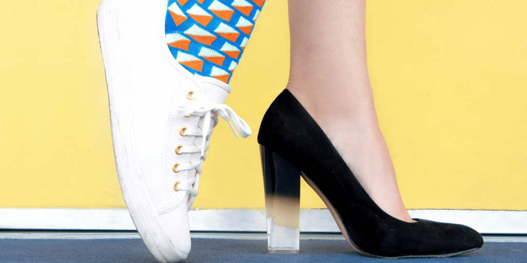 „Welche Schuhe passen zu welchem Outfit? Der ultimative Schuh-Guide!“